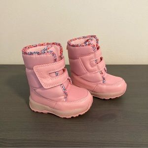 Carter’s size 4 baby girl snow boots